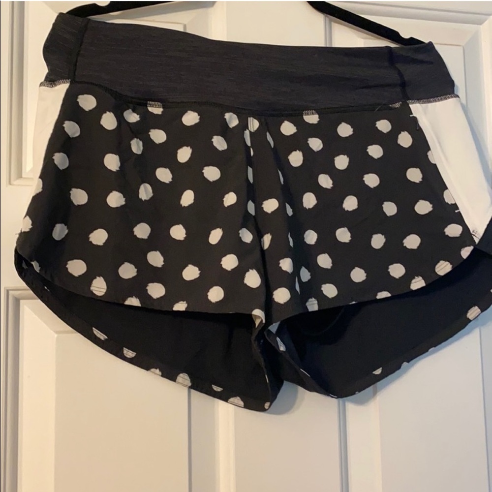Outdoor Voices 2.5” Hudson Polka Dot Shorts